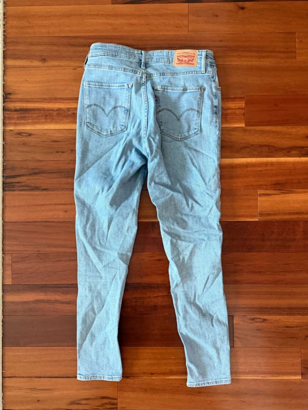 Levi Jeans - Picture 2 of 2
